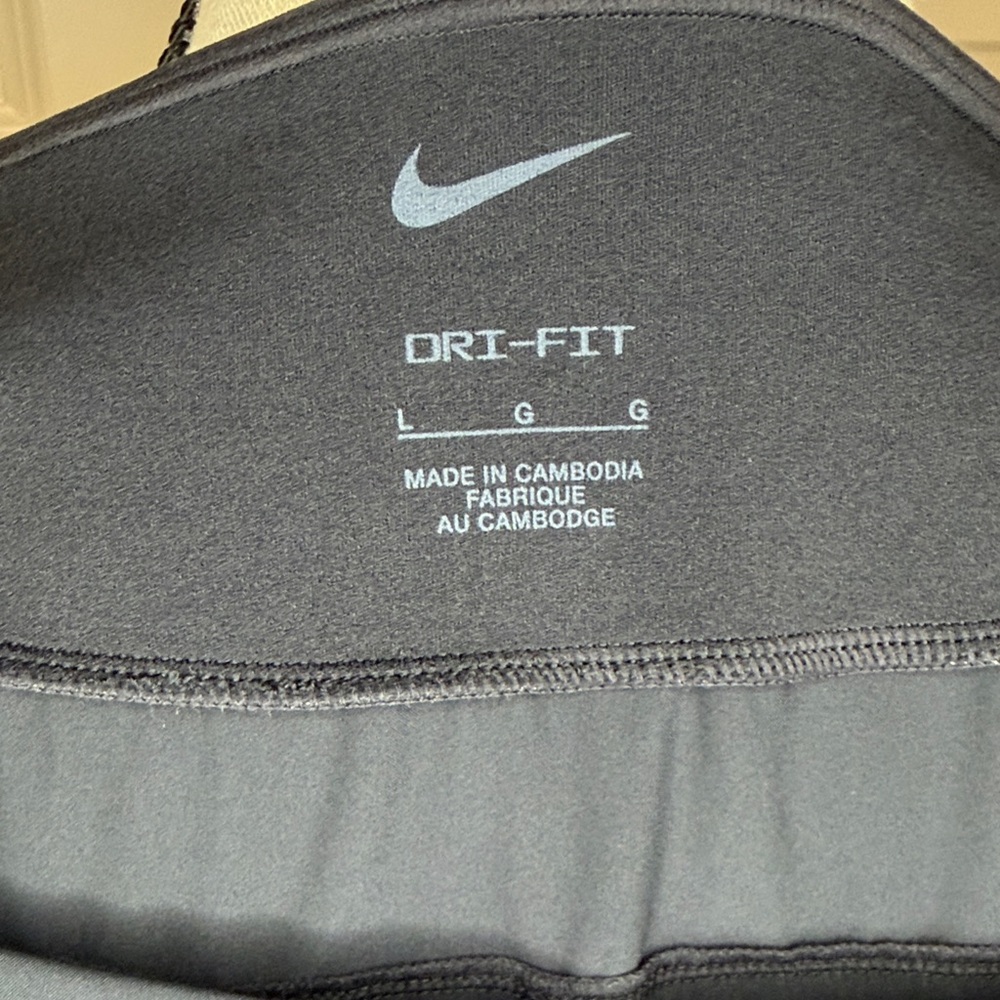 Nike DryFit Black Ultra Lightweight Joggers - Picture 8 of 10
